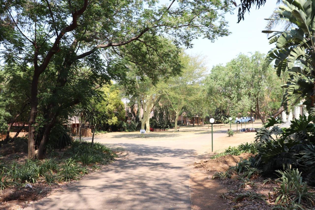 Khaya Africa Guesthouse Midrand Kültér fotó