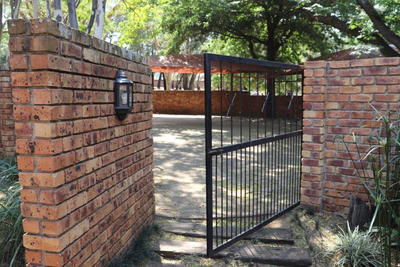 Khaya Africa Guesthouse Midrand Kültér fotó